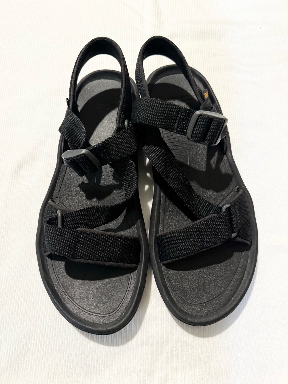Men’s Teva Hurricane Black Sandals Size 12 (Adjust)